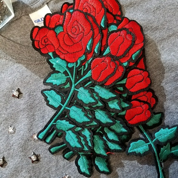 Mystery Packet of Embroidered Patches For Clothing - Picture 4 of 8